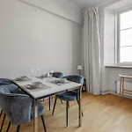 Dinbnb L Cozy Modern In - 1 Min To Tram Осло