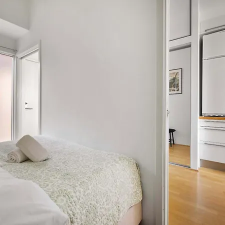 Dinbnb L Cozy Modern In - 1 Min To Tram Daire