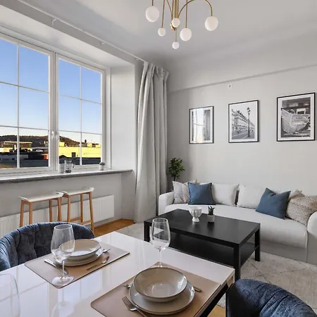 Dinbnb L Cozy Modern In - 1 Min To Tram Διαμέρισμα *
