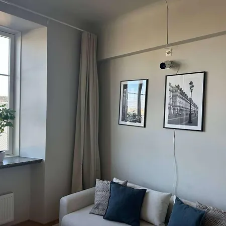 Dinbnb L Cozy Modern In - 1 Min To Tram Διαμέρισμα
