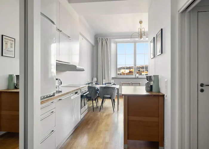 Dinbnb L Cozy Modern In - 1 Min To Tram *