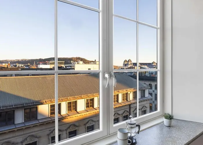 Dinbnb L Cozy Modern In - 1 Min To Tram